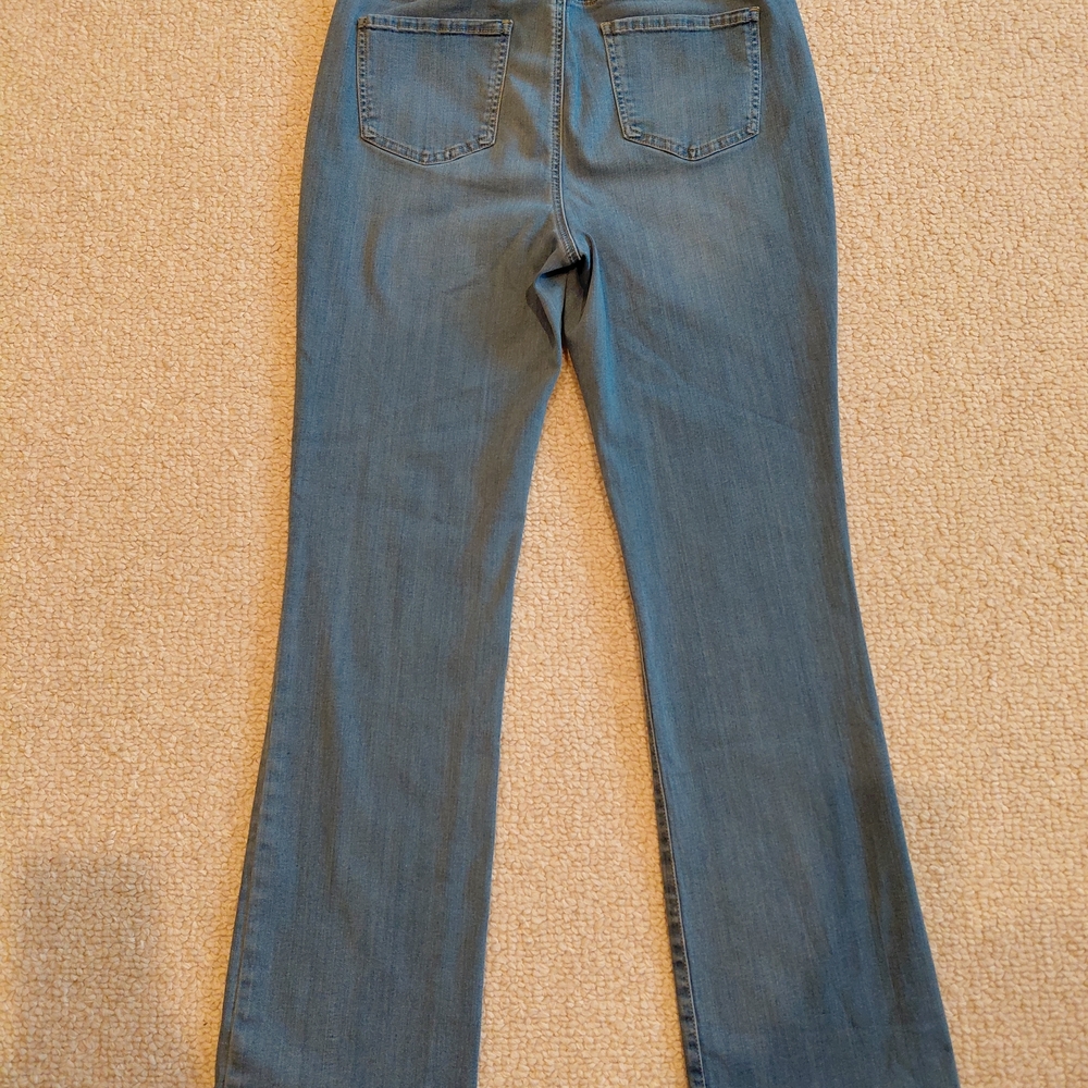 NYDJ Women's Slim Bootcut Jeans Light Blue Denim Size 10 Stretch Casual Comfy. - Picture 7 of 11